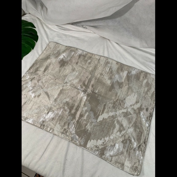 NEW Hotel Collection Distressed Chevron (1) Standard Sham - Picture 4 of 12